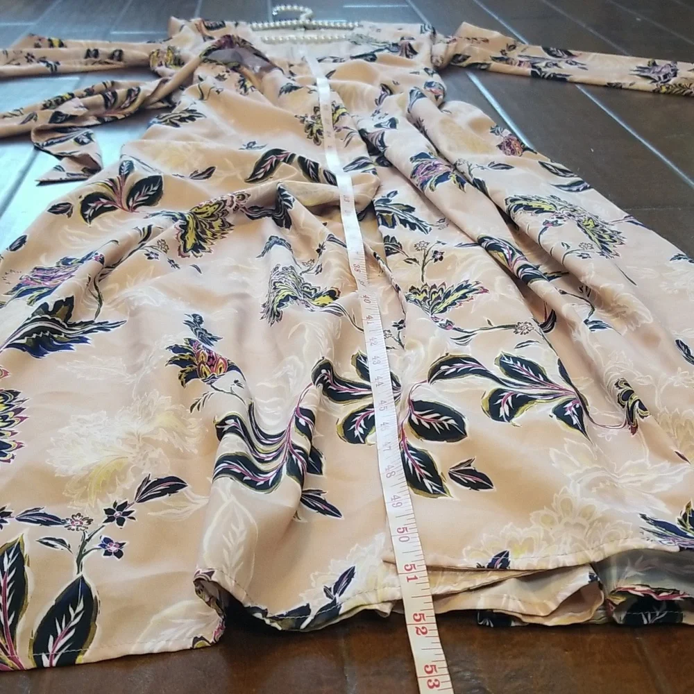 The Jetset Diaries Floral Long Sleeve Maxi Dress Tan Black Below Knee Size Small - Picture 11 of 14